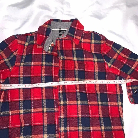 Lee Flannel Men's Shirt S Red Black Plaid Button Up Work, classic western look - Picture 7 of 8